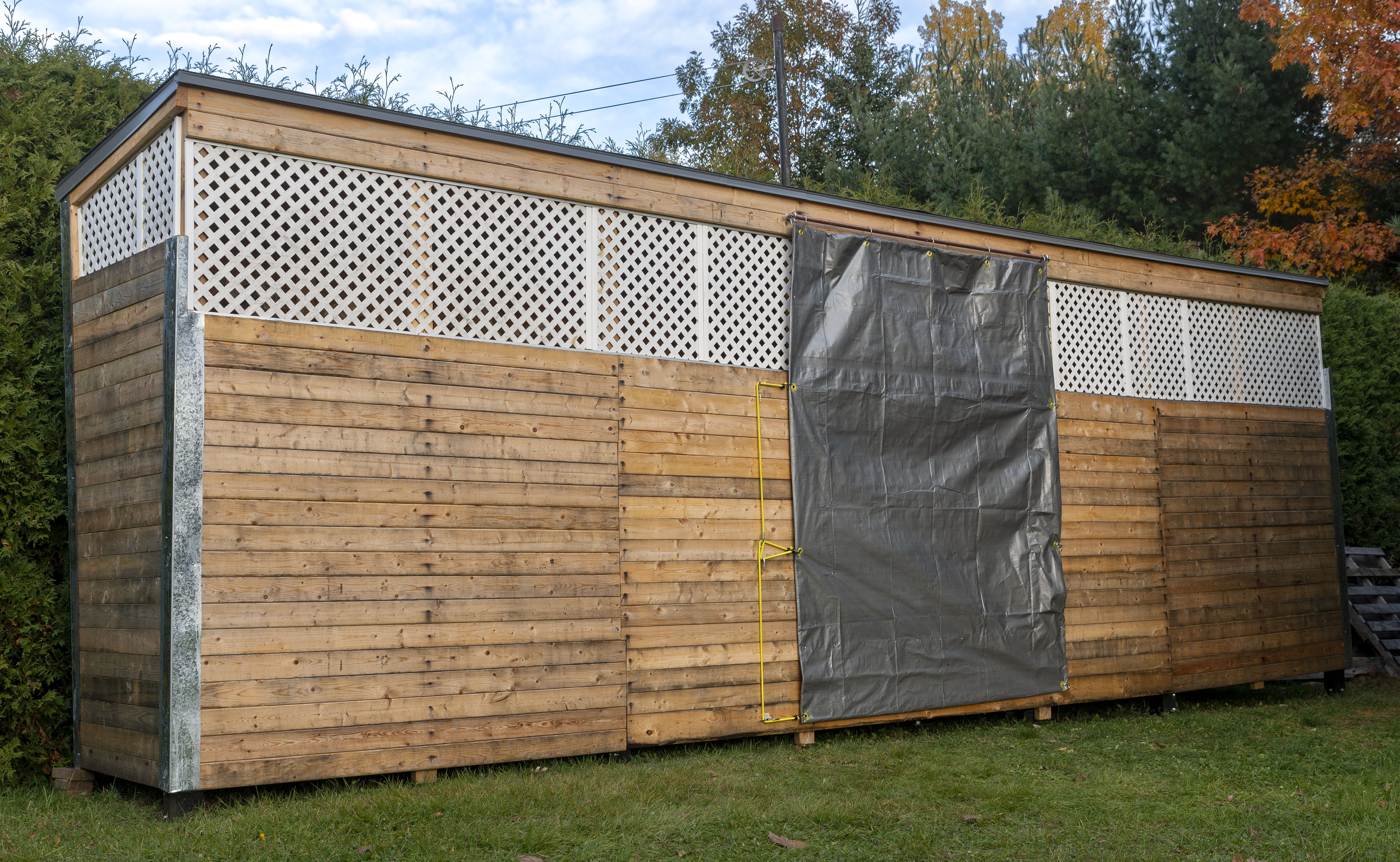 firewood_shed_tarp_door