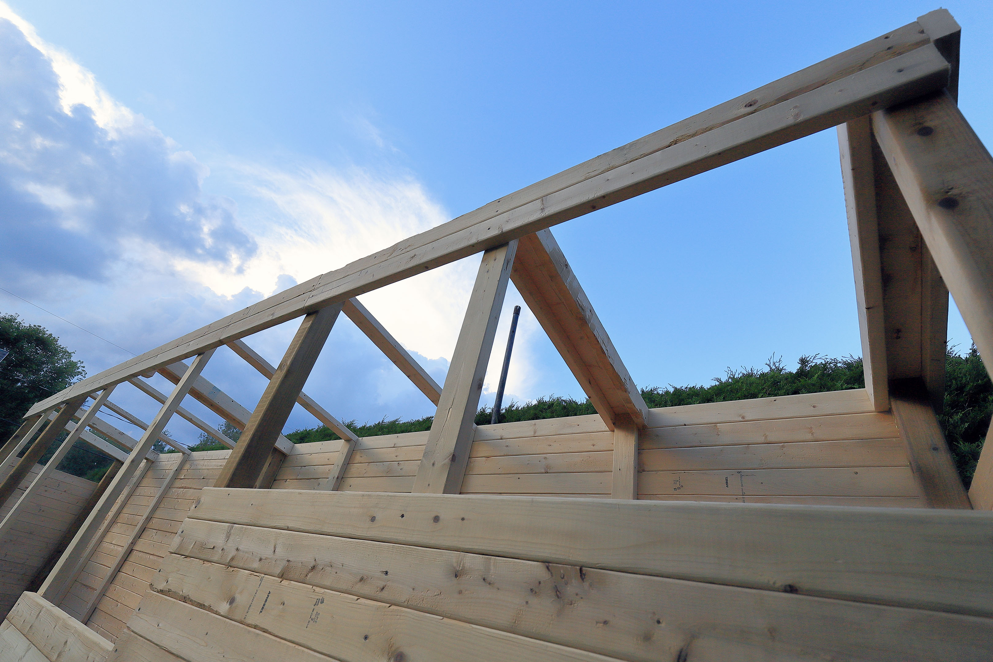 firewood_shed_truss_roof