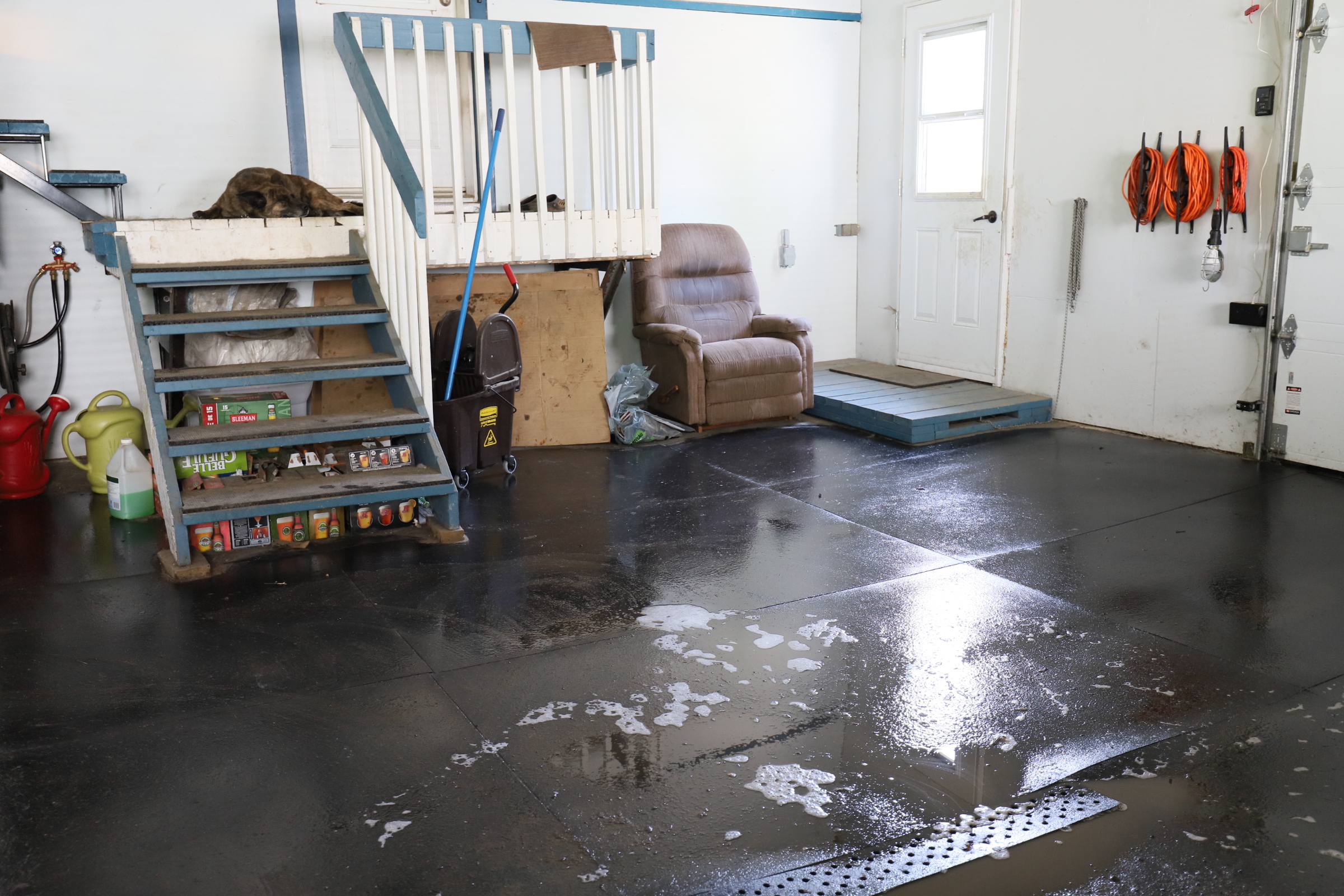 garage_clean_floor