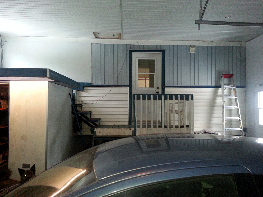 garage_wall