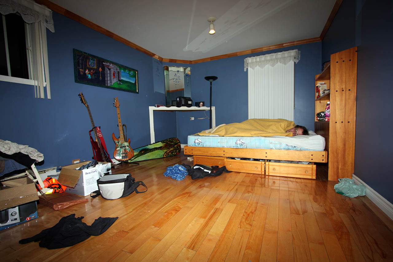 sleeping_room