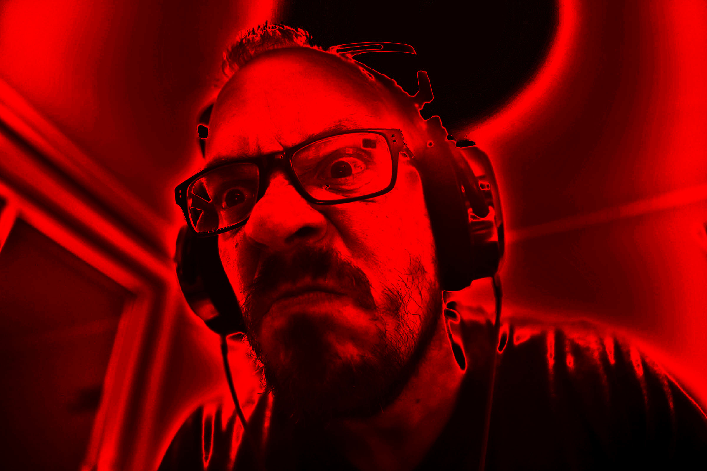 red_black_hot_elz