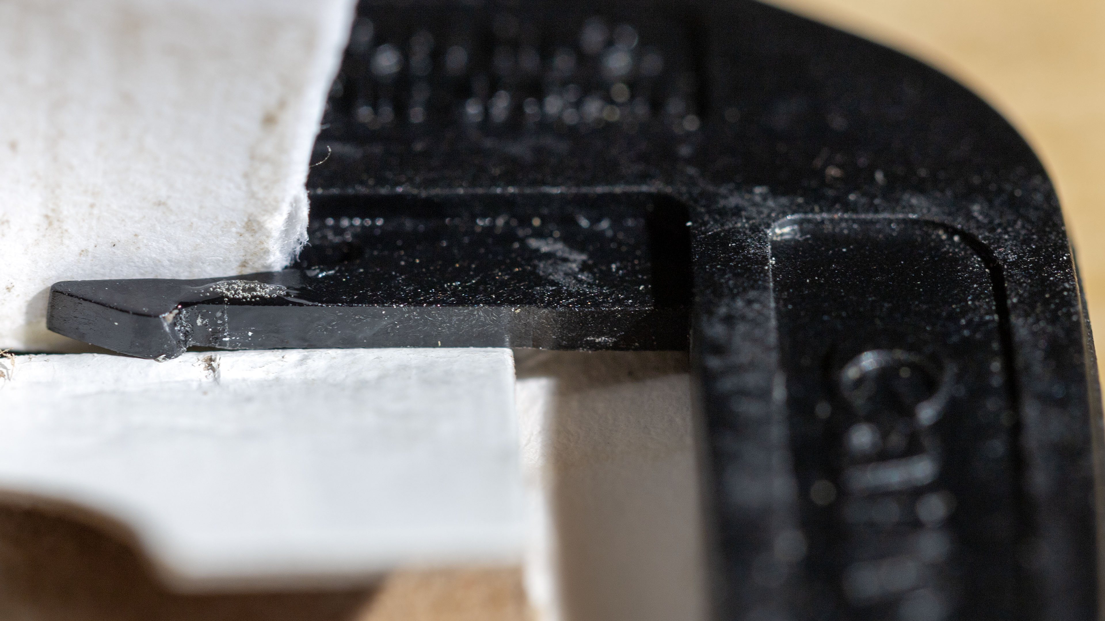 canon_eyecub_eb_gorilla_glue_repair